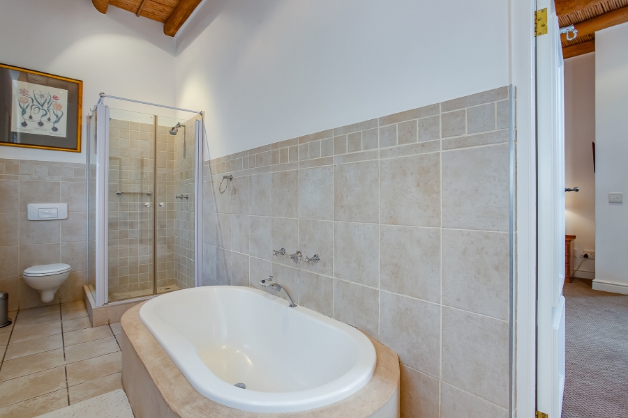 3 Bedroom Property for Sale in Deltacrest Western Cape